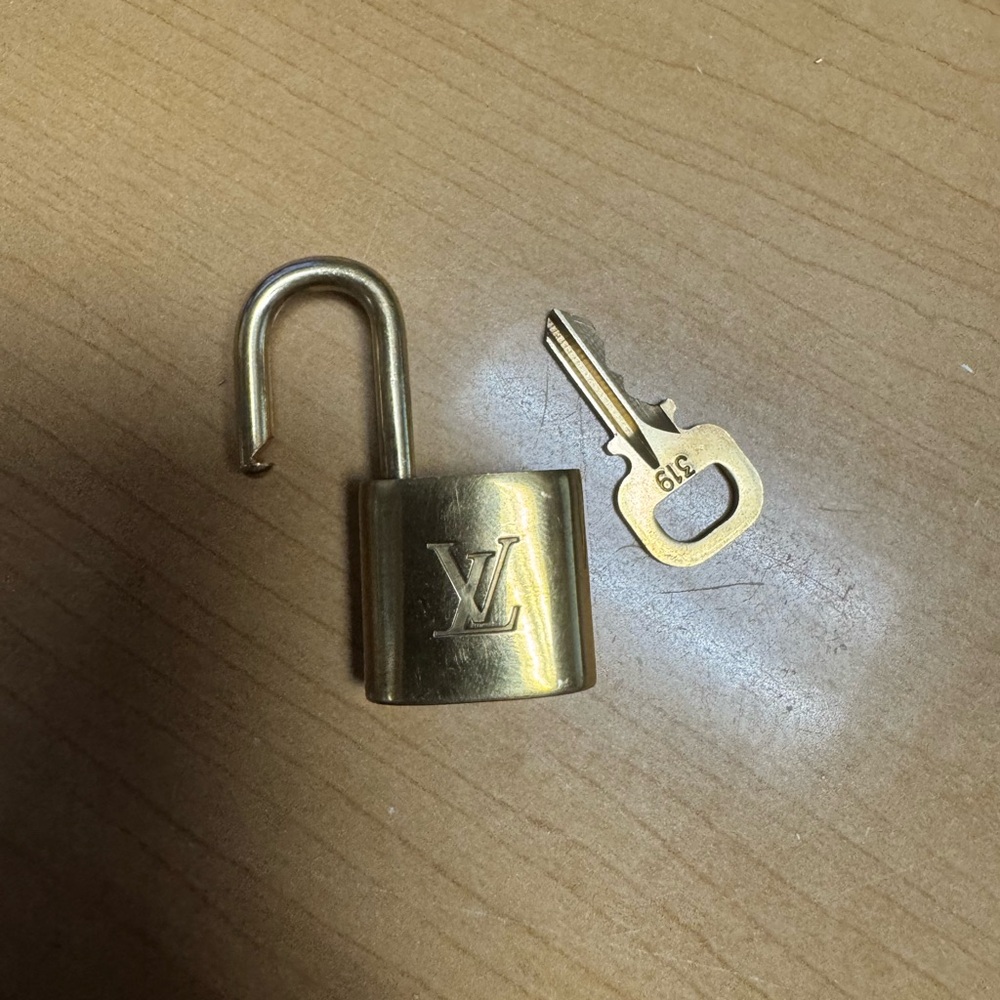 Louis Vuitton Gold Padlock with Key #319
